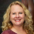 Tracy Smyser Real Estate Agent at Ruhl&Ruhl REALTORS Davenport